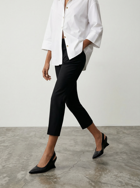 Capsule - Marlene Black