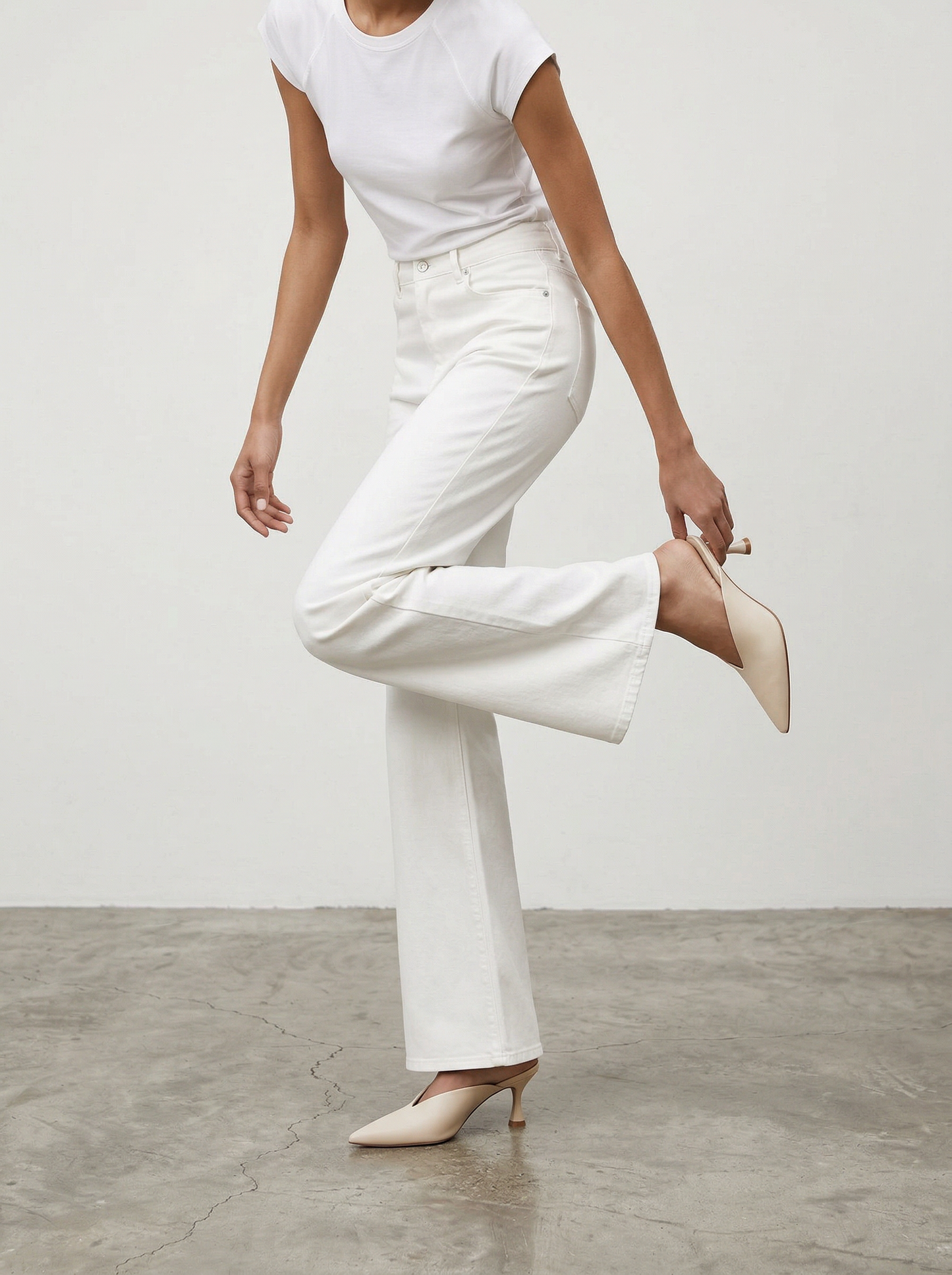Capsule - Aveline Cream