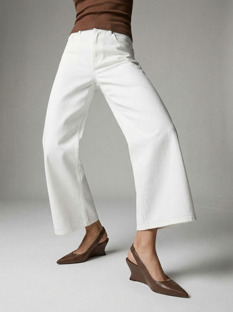 Capsule - Marlene Brown