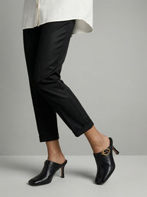 Capsule - Darlin Black