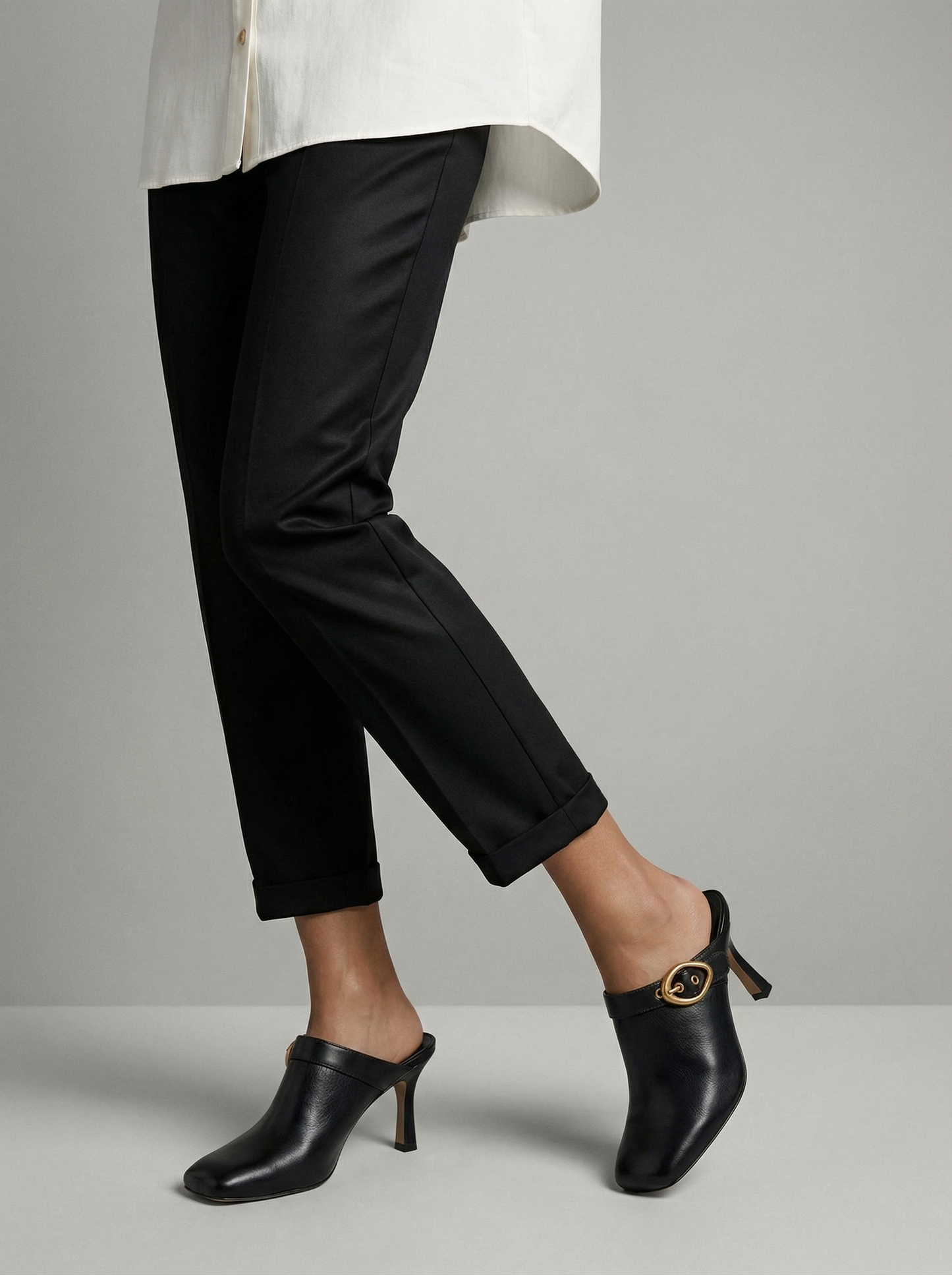 Capsule - Darlin Black