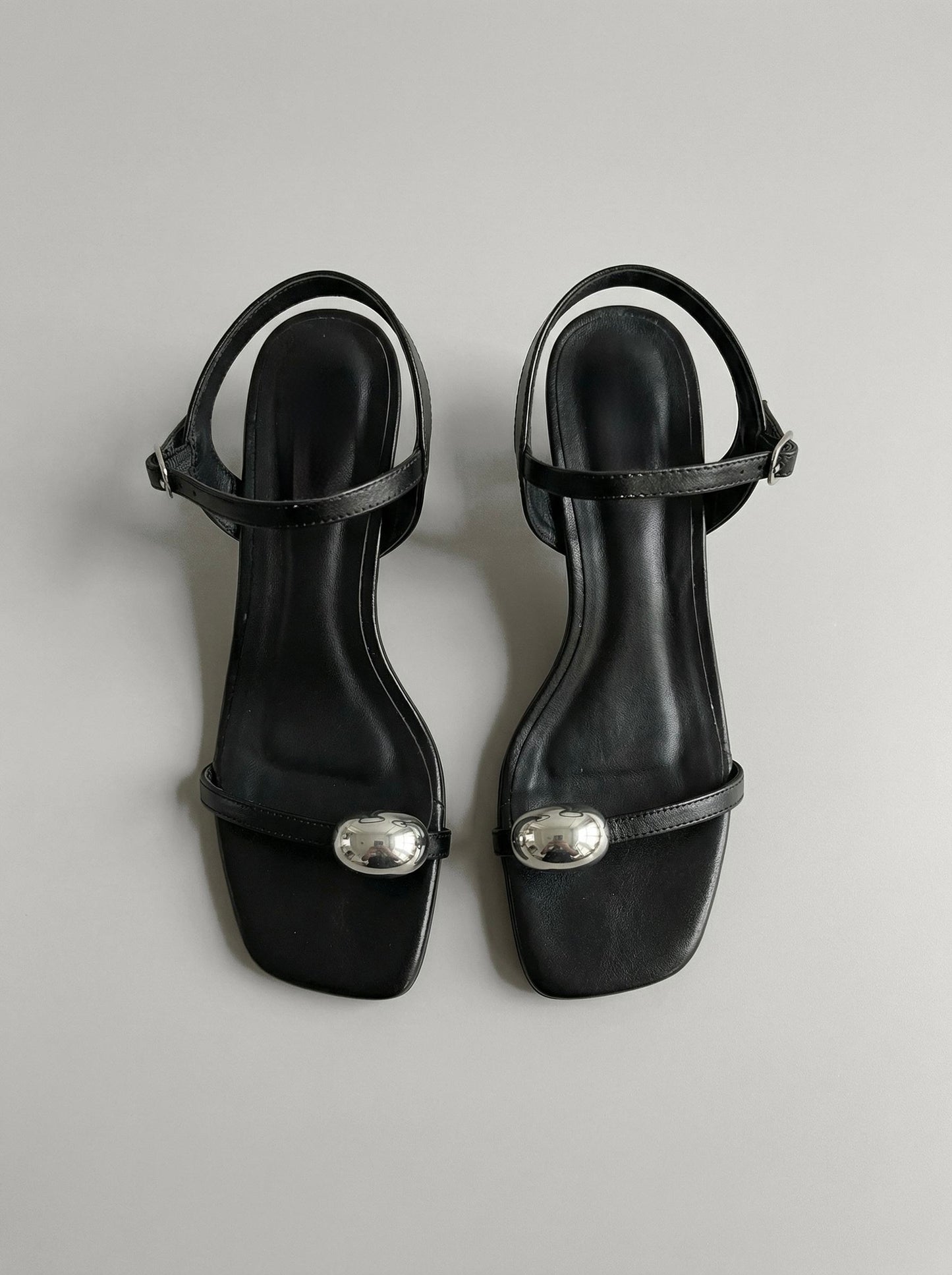 Brook Black