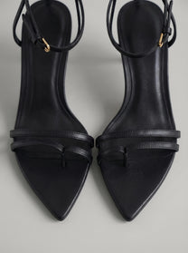 Capsule - Coralie Black
