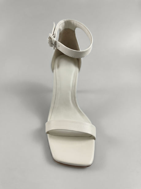 Capsule - Martina White