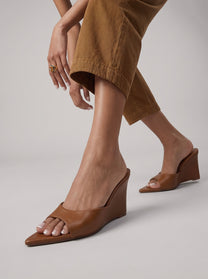 Pre-Order: Ashton Caramel