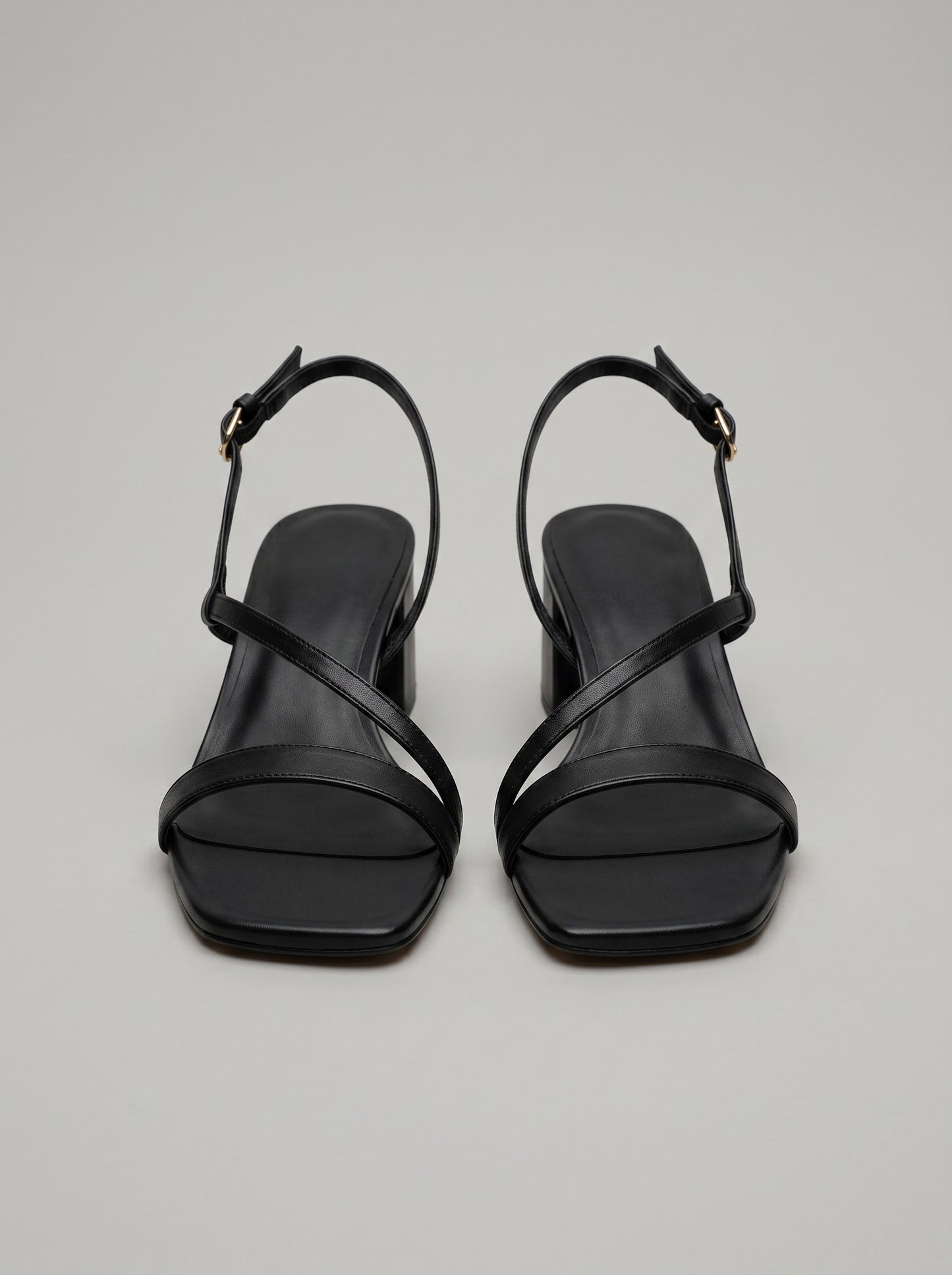 Capsule - Elia Black