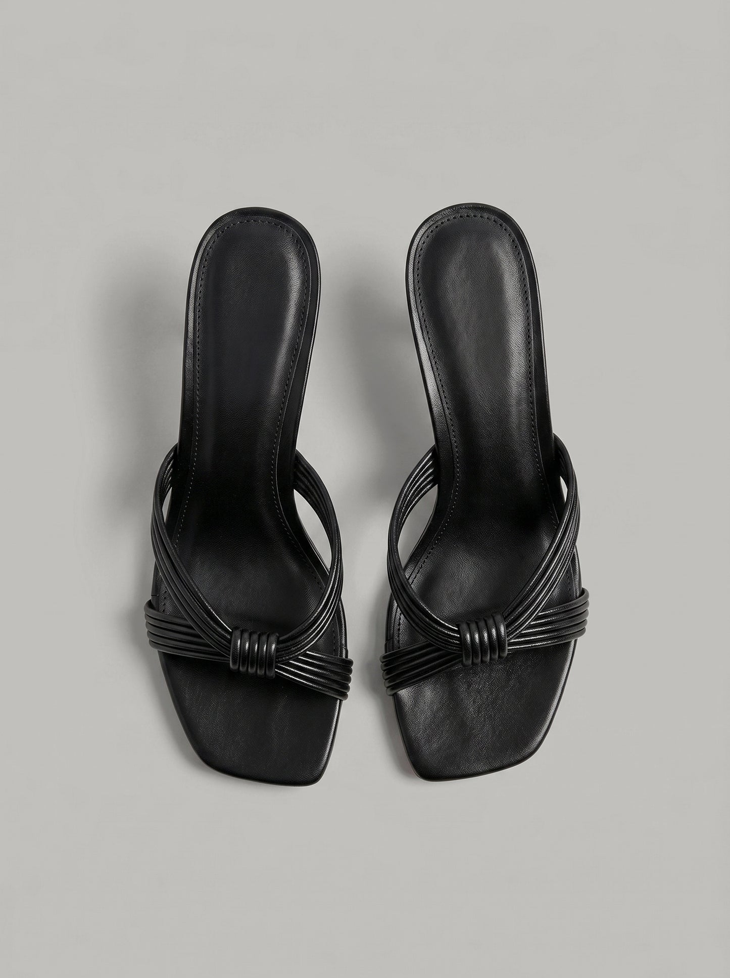 Capsule - Mono Heel Black