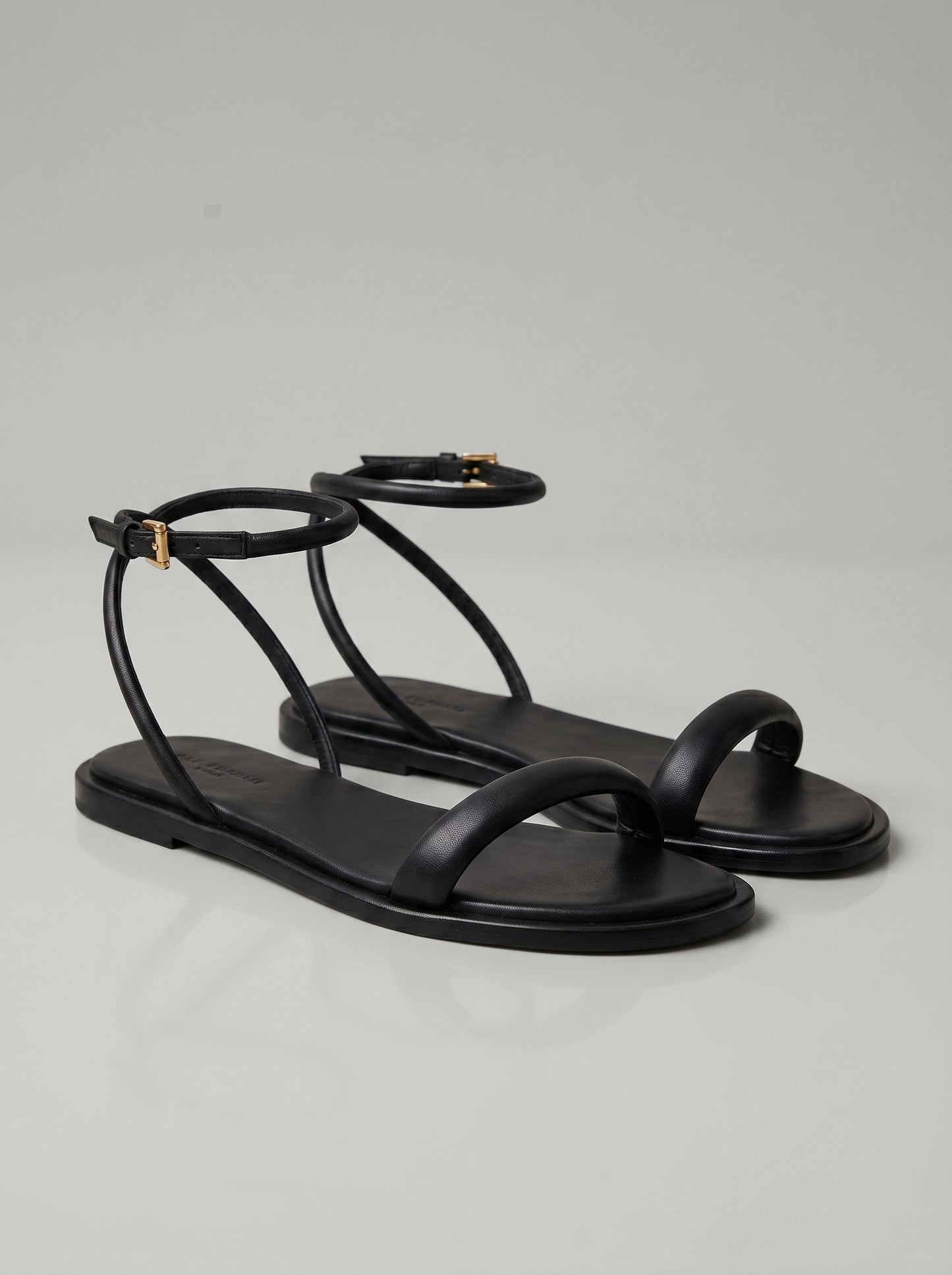 Capsule - Sorena Black