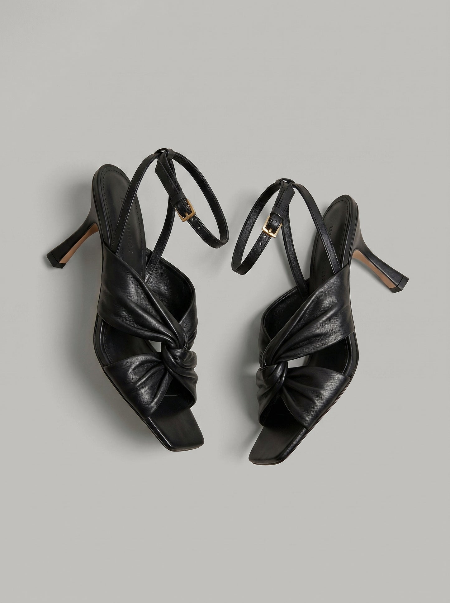 Capsule - Mirel Black