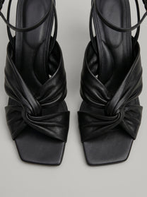 Capsule - Mirel Black