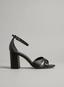 Capsule - Alexandera Black