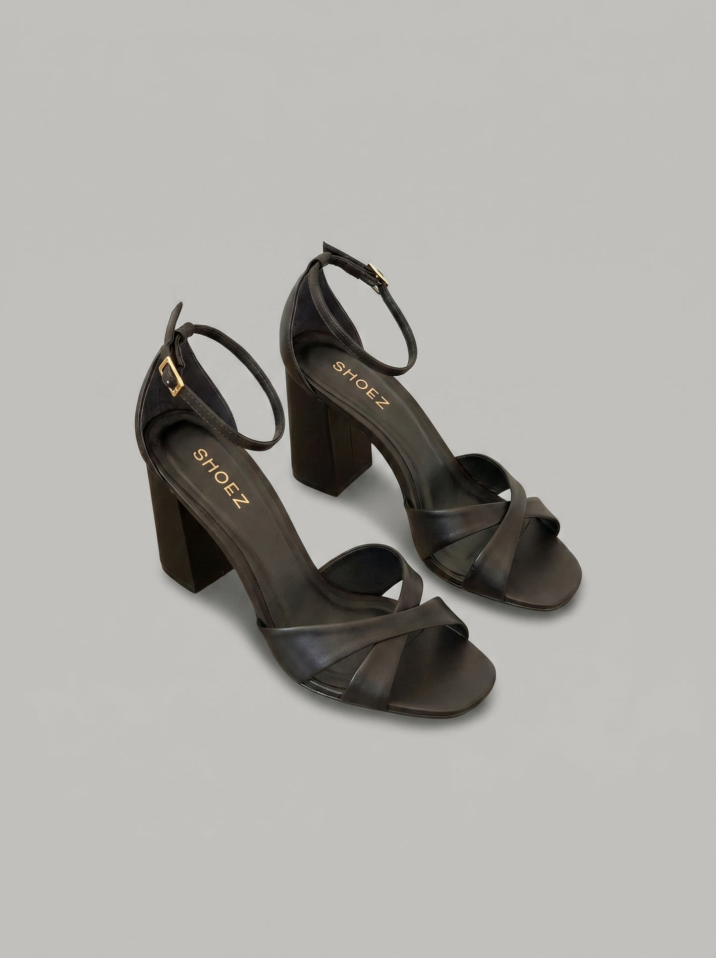 Capsule - Alexandera Black