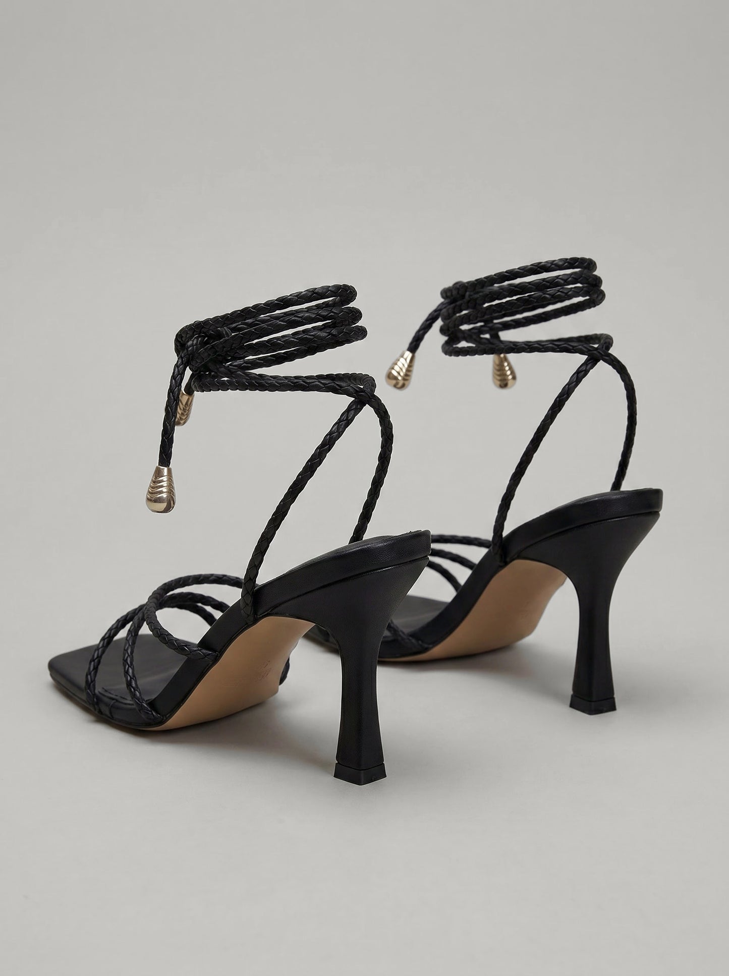 Capsule - Noa Heel Black