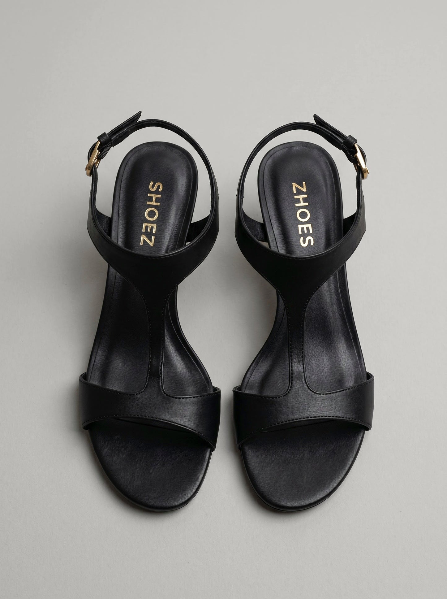 Capsule - Varena Black