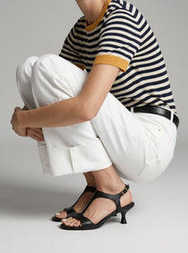 Capsule - Varena Black