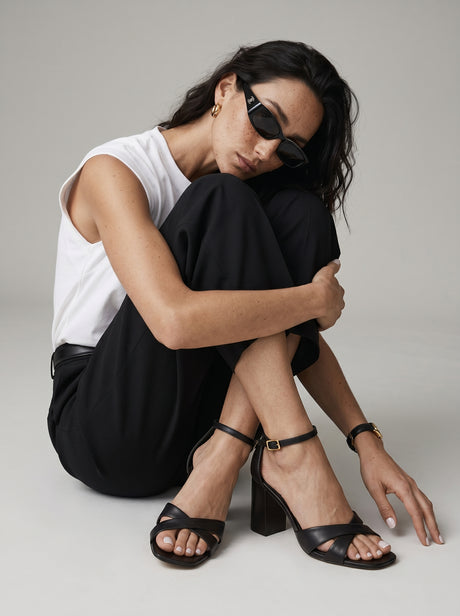 Capsule - Alexandera Black