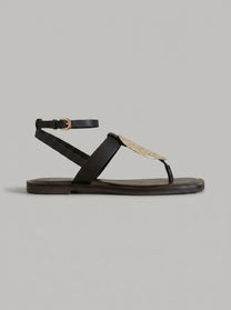 Capsule - Romy Black