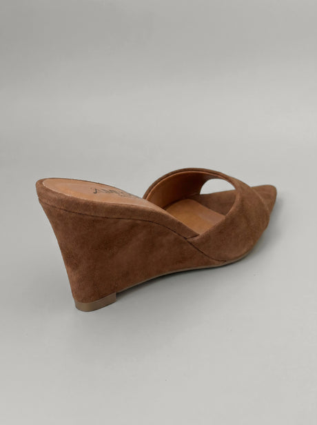 Ashton Suede Caramelo