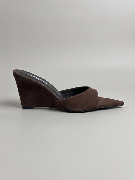 Ashton Suede Chocolate