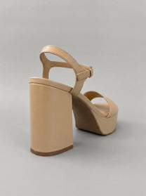 Capsule - Loren Nude