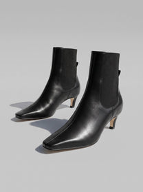 Capsule - Mavra Black