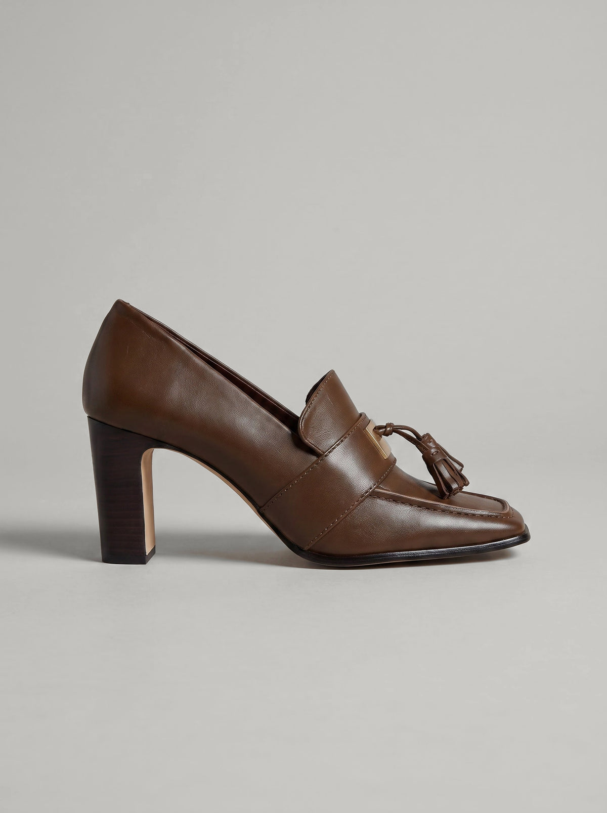 Capsule - Sanna Brown
