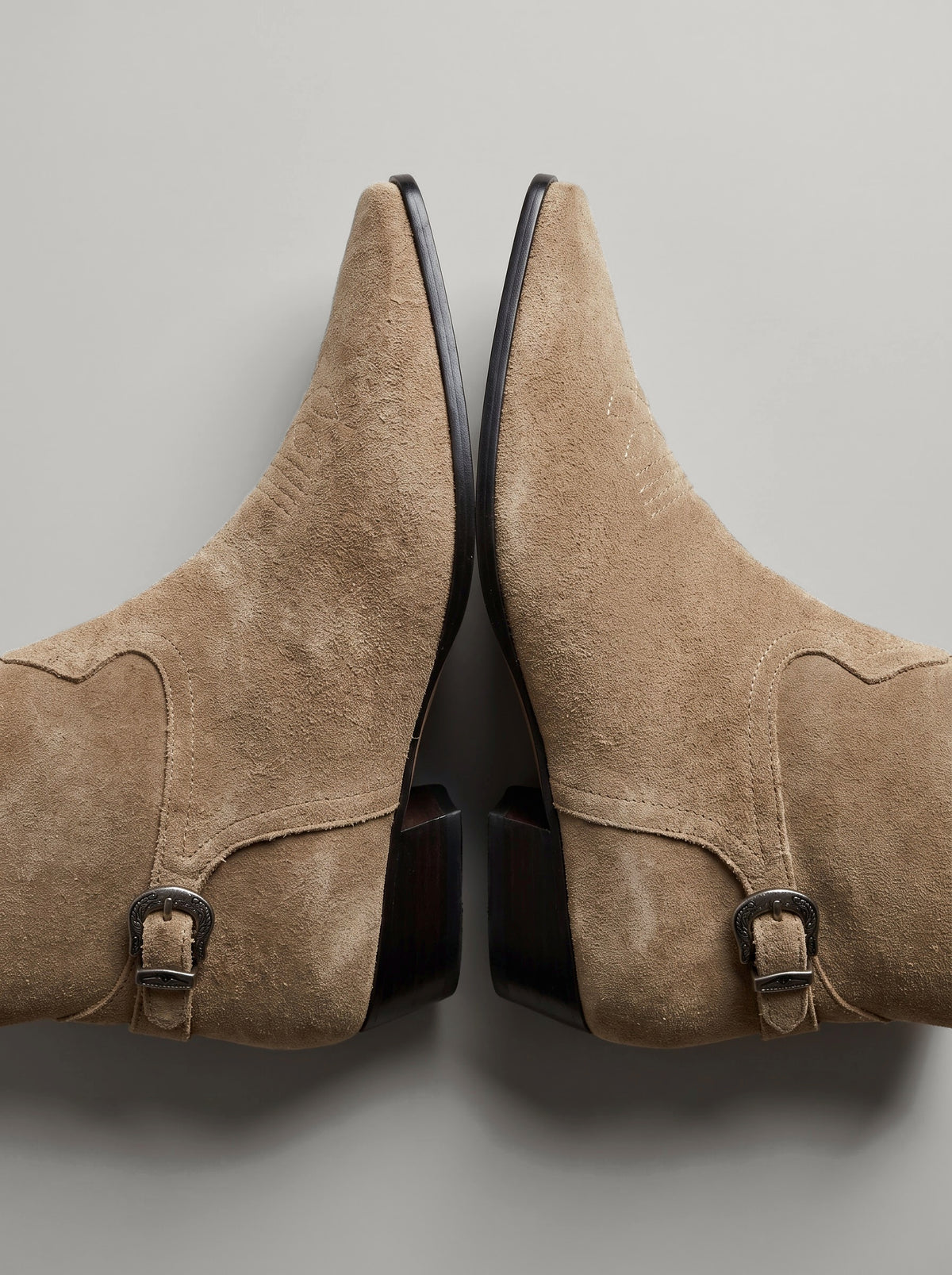 Capsule - Moya Camel