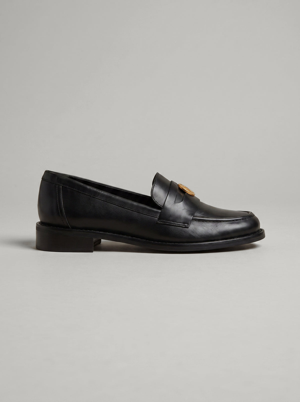 Capsule - Calista Black
