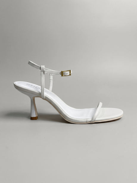 Eloria White