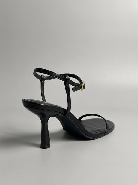 Eloria Black