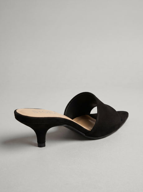 Ilaria Black
