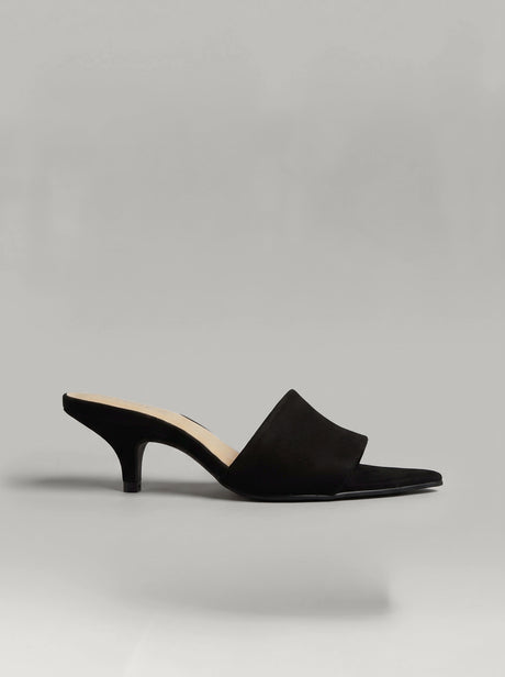 Ilaria Black