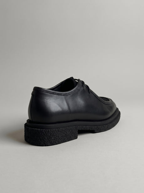 Lucca Black
