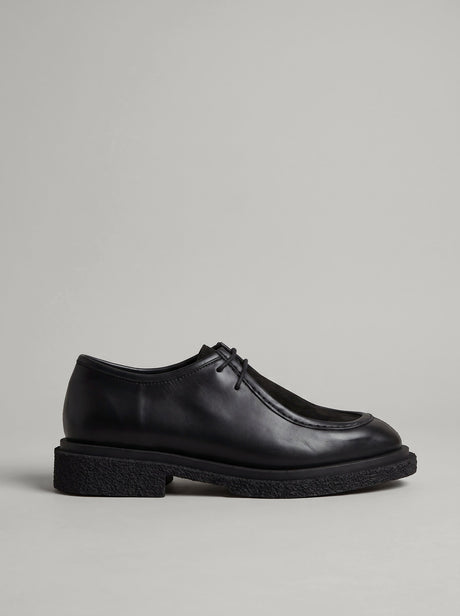Lucca Black