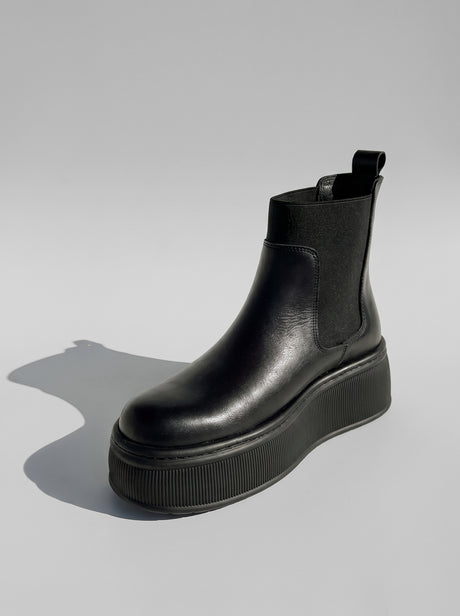 Amalfi Black