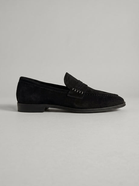 Calvera Black