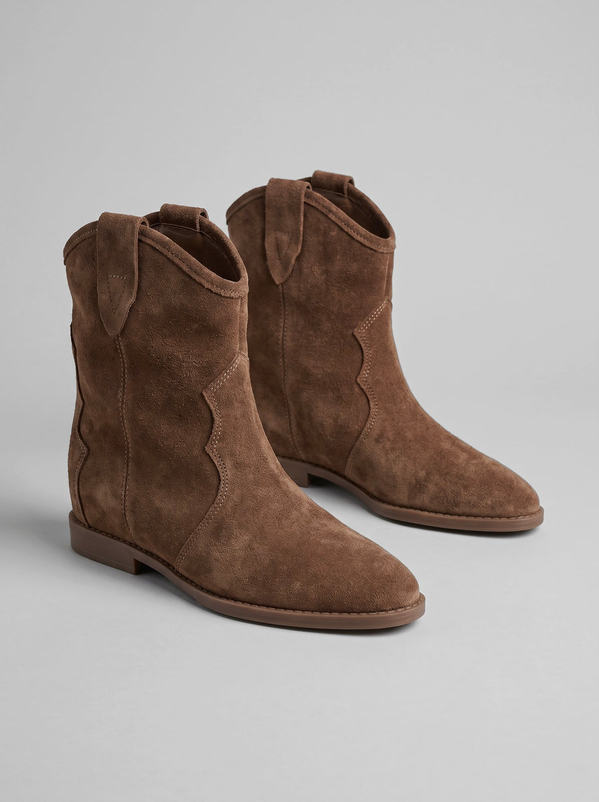 Urbino Camel