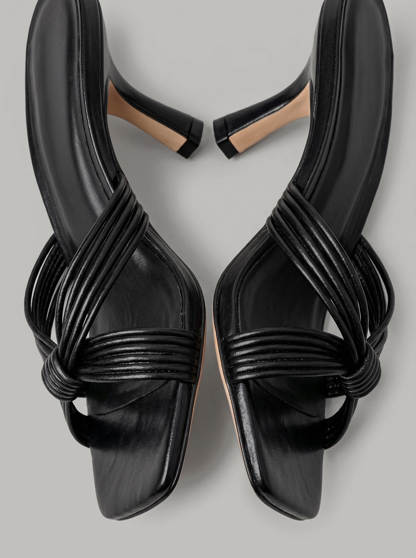 Capsule - Mono Heel Black