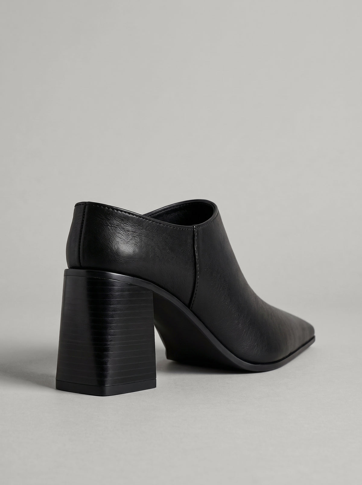 Ravena Black