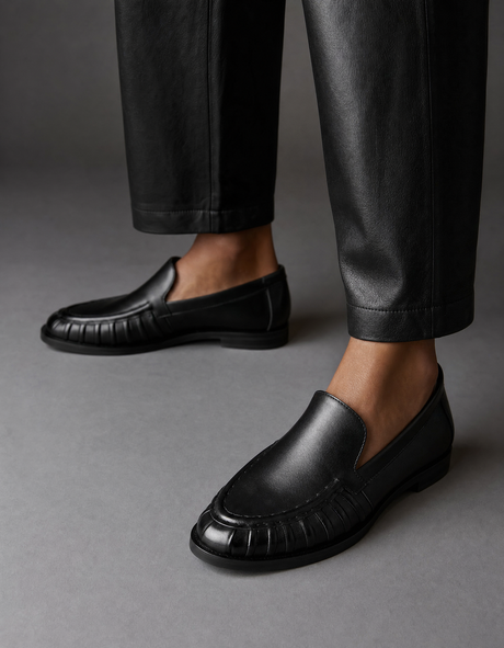 Capsule - Numa Black