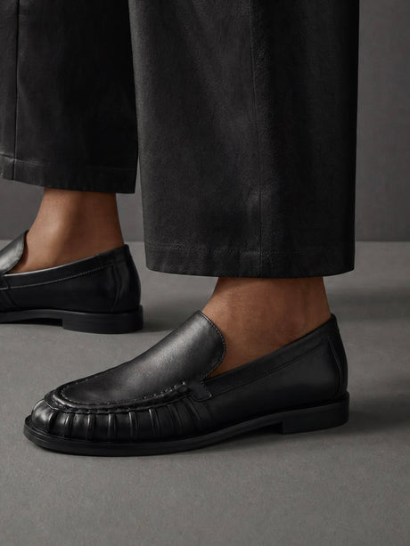 Capsule - Numa Black