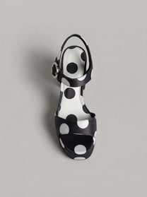 Valencia Dots