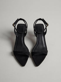 Elvara Black