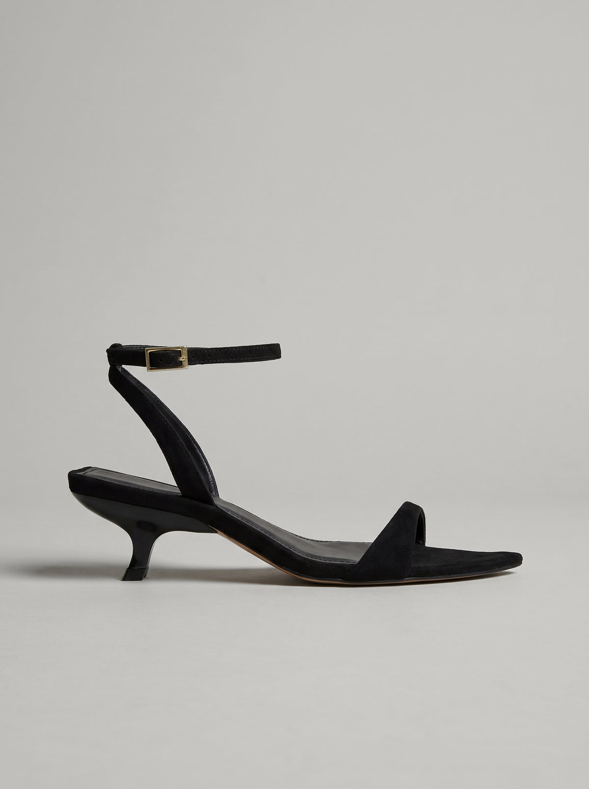 Elvara Black