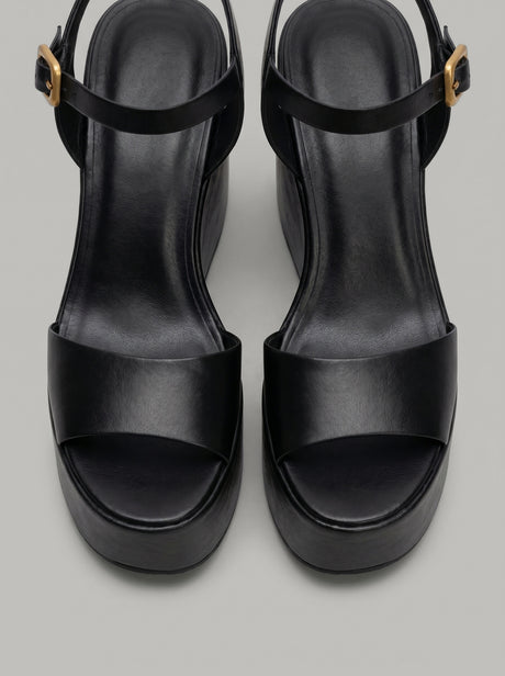 Capsule - Mia Black