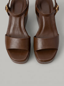 Capsule - Mia Brown