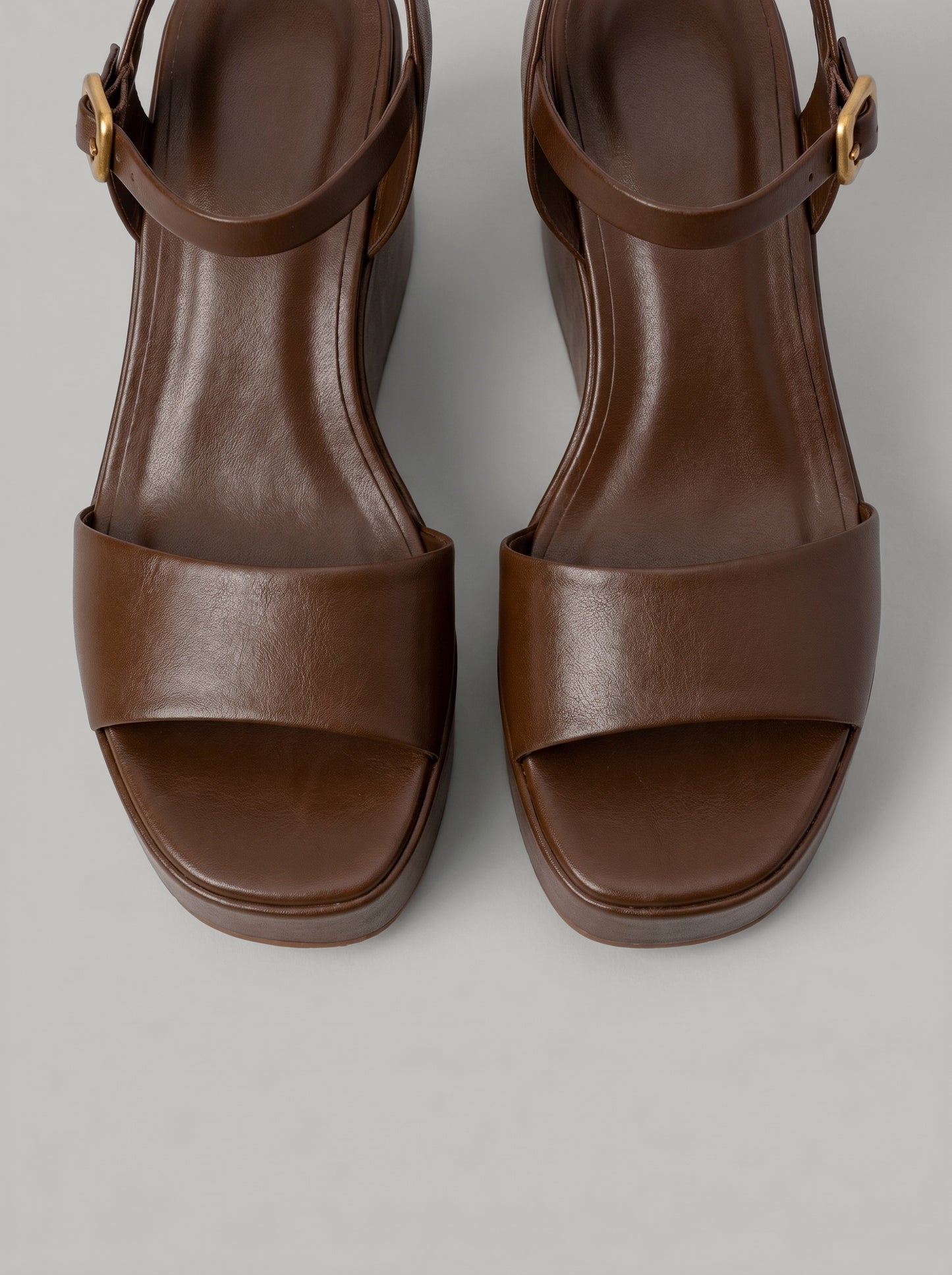 Capsule - Mia Brown