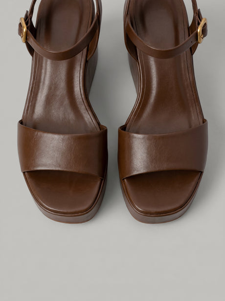 Capsule - Mia Brown