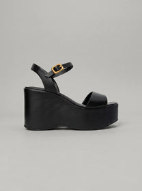Capsule - Mia Black