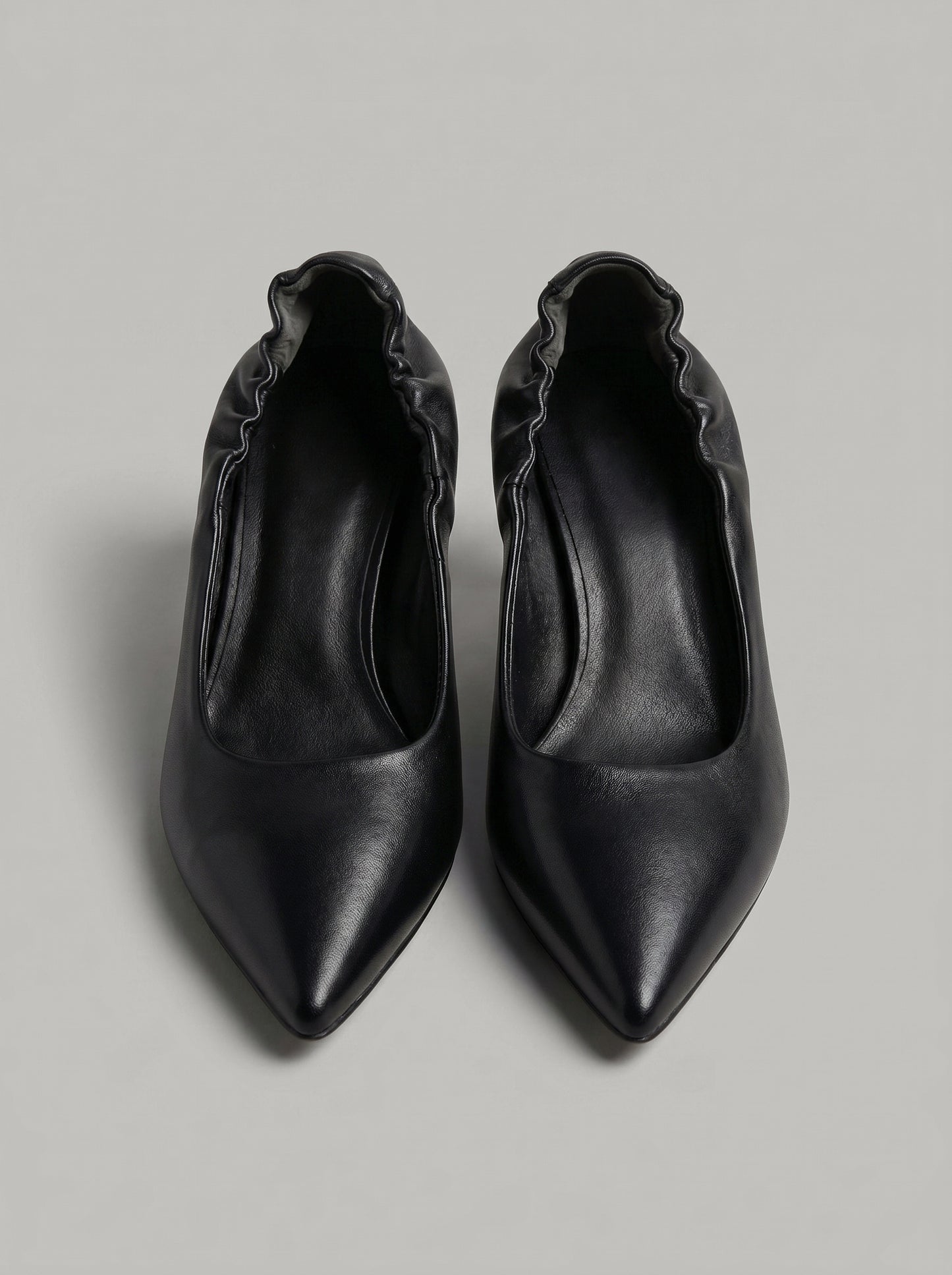 Capsule - Violetta Black